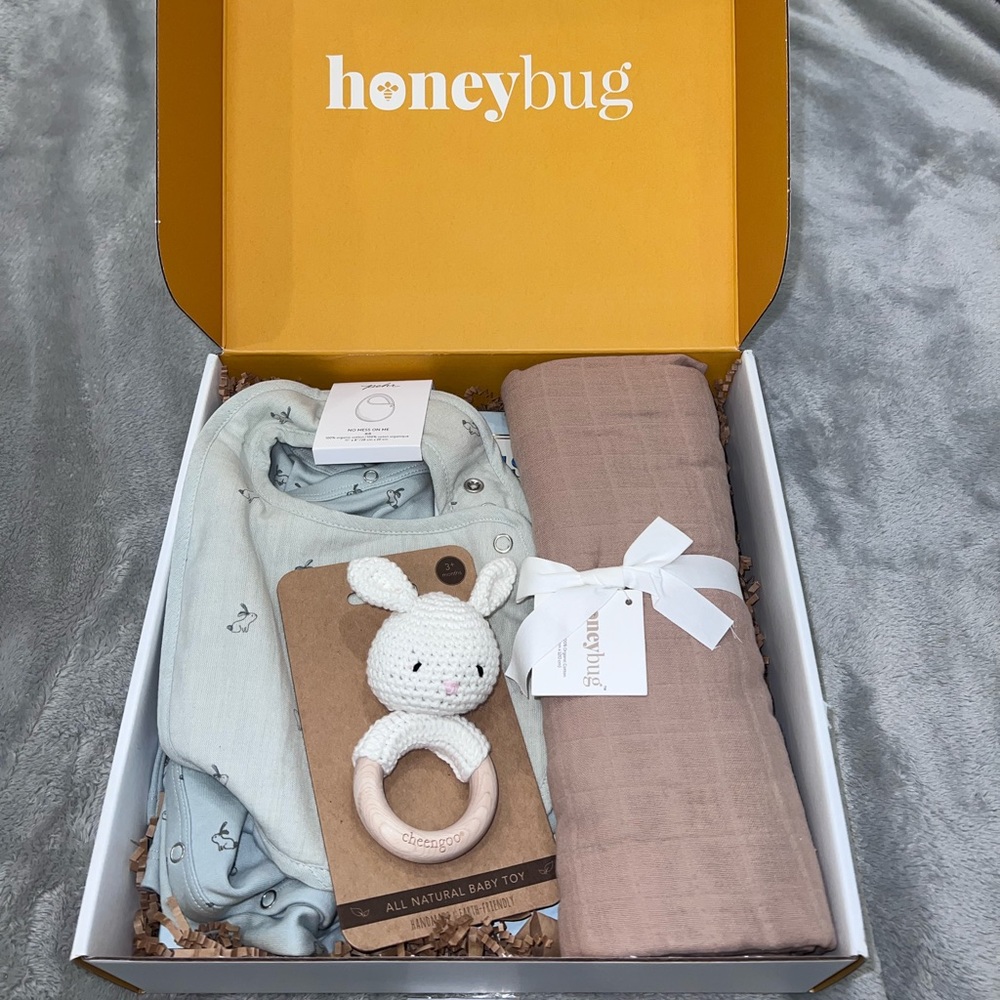 Honey bug Baby Gift Box 0-3 Months